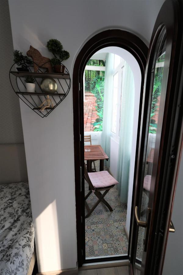 Lovely City Center Apartment - Free Minibar Bucureşti Ngoại thất bức ảnh